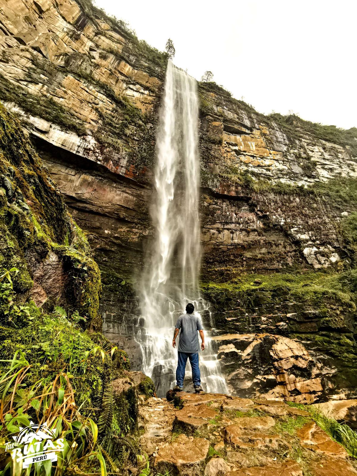 Mirador natural hacia la primera caída superior de la Catarata Gocta